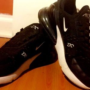 Nike air 270